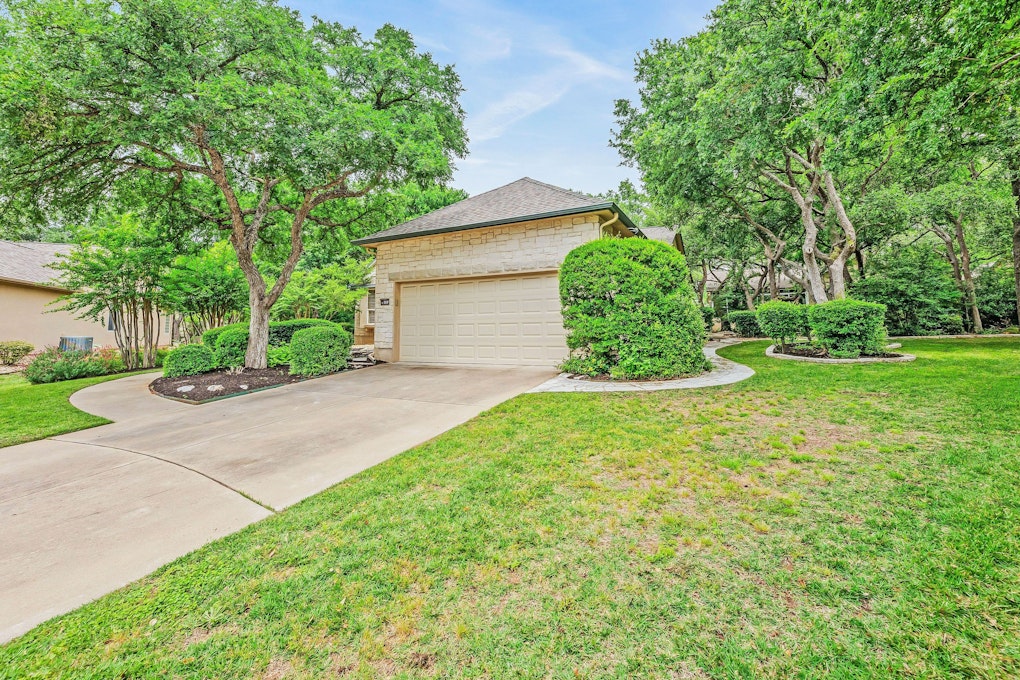 113 Branding Iron CV, TX 78633, Presented by Cameron